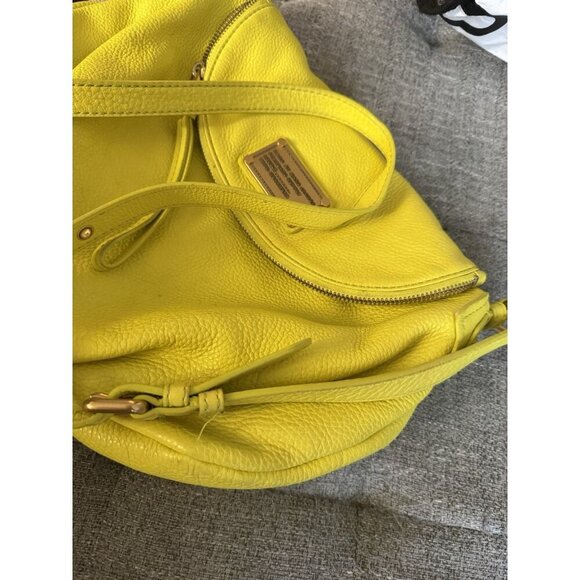 marc by marc jacobs classic q natasha crossbody purse neon yellow used - Picture 4 of 11